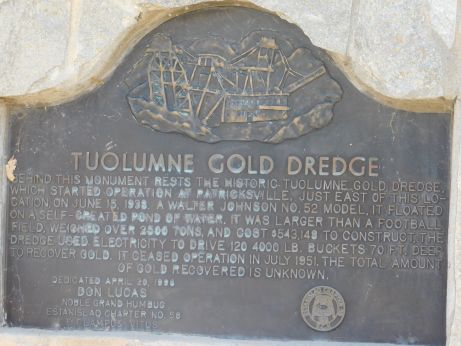 [Picture of Tuolumne Gold Dredge plaque]